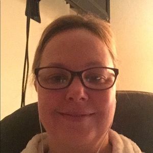 Meet your Posher, Adina